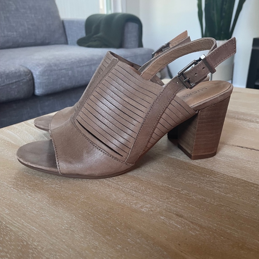 NEW Lucky Brand Sling Back Sandal